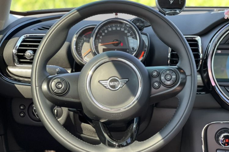 Used MINI Clubman 2019 1.5T COOPER Interior 3