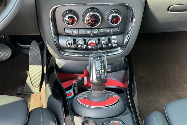 Used MINI Clubman 2019 1.5T COOPER Interior 5