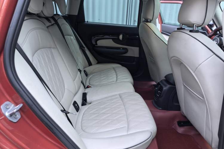 Used MINI Clubman 2019 1.5T COOPER Connoisseur Interior 7