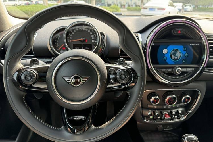 Used MINI Clubman 2019 2.0T COOPER S Interior 7
