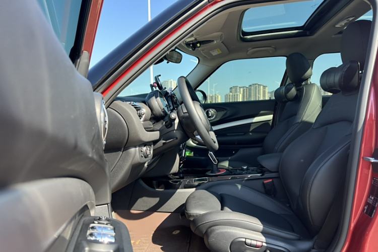 Used MINI Clubman 2019 1.5T COOPER Interior 7