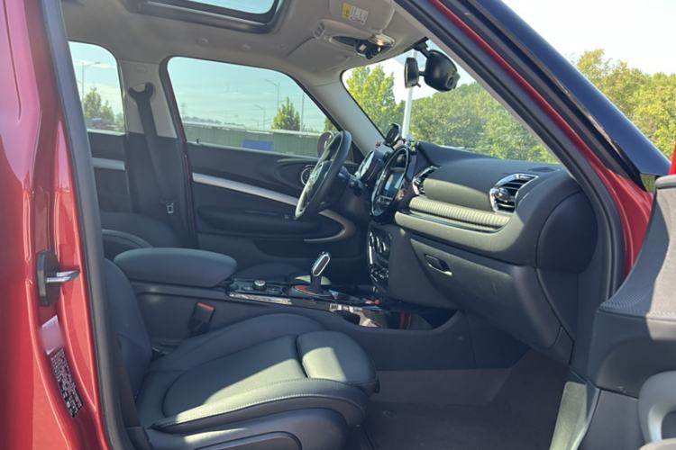 Used MINI Clubman 2019 1.5T COOPER Interior 9
