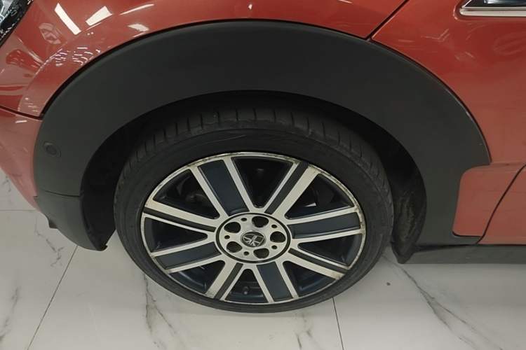 Used MINI Clubman 2019 2.0T COOPER S Left Front Wheel Hub