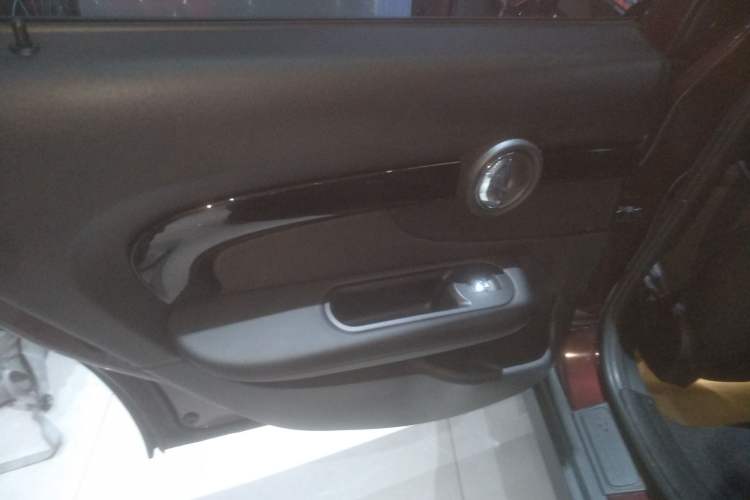 Used MINI Clubman 2019 1.5T ONE Left Rear Door Interior