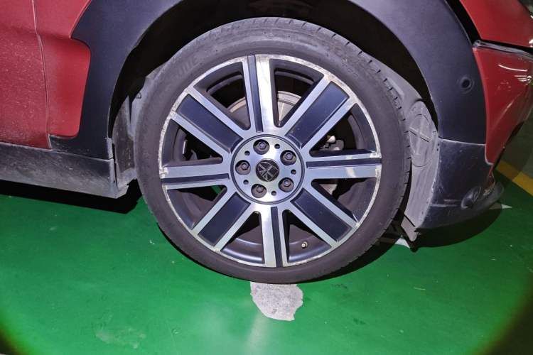 Used MINI Clubman 2019 1.5T COOPER Connoisseur Right Front Wheel Hub