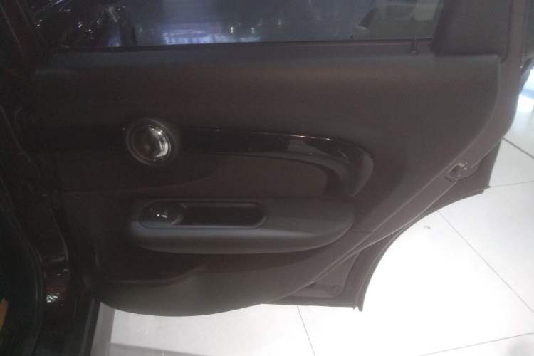 Used MINI Clubman 2019 1.5T ONE Right Rear Door Interior