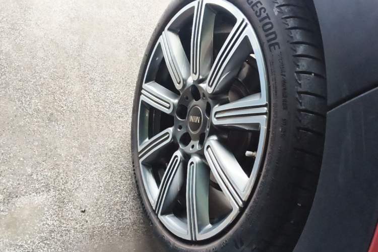 Used MINI Clubman 2019 1.5T COOPER Connoisseur Right Rear Wheel Hub