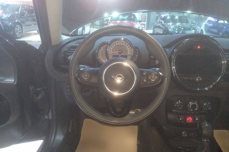 Used MINI Clubman 2019 1.5T ONE Steering Wheel