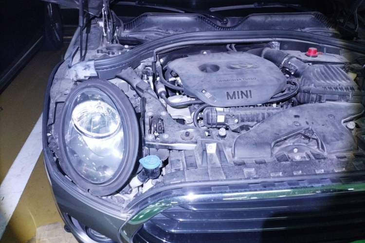 Used MINI Clubman 2019 1.5T COOPER Engine Bay Right