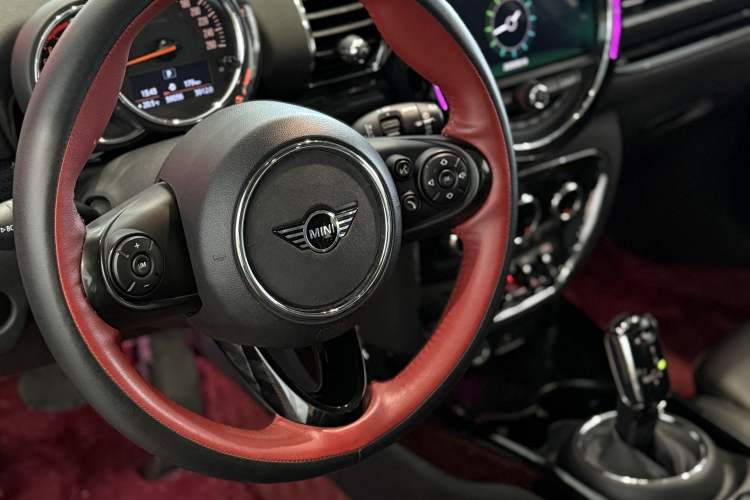 Used MINI Clubman 2019 1.5T COOPER Interior 1