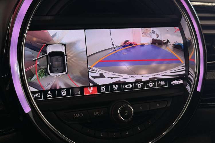 Used MINI Clubman 2019 1.5T COOPER Interior 2