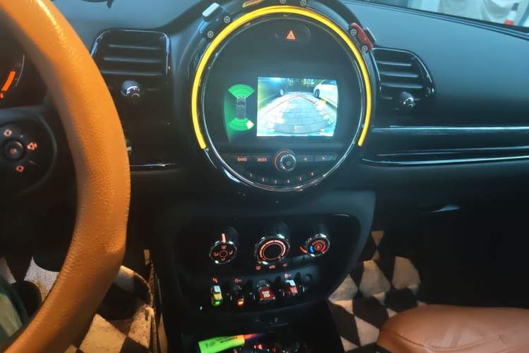 Used MINI Clubman 2019 1.5T ONE Audio And AC Panel