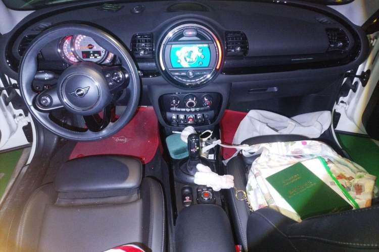 Used MINI Clubman 2019 1.5T ONE Audio And AC Panel