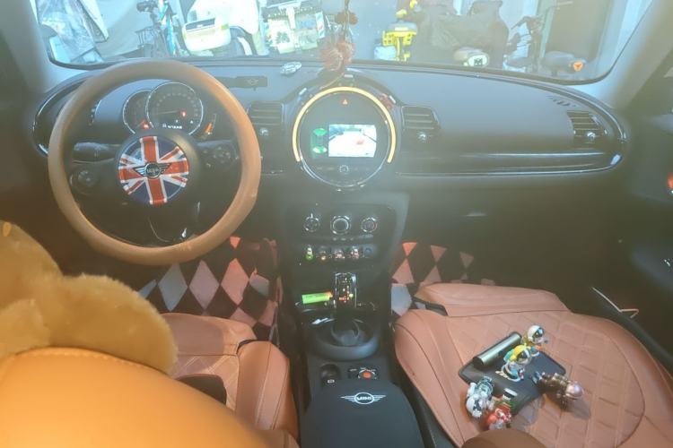 Used MINI Clubman 2019 1.5T ONE Center Console