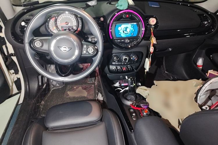 Used MINI Clubman 2019 1.5T ONE Center Console
