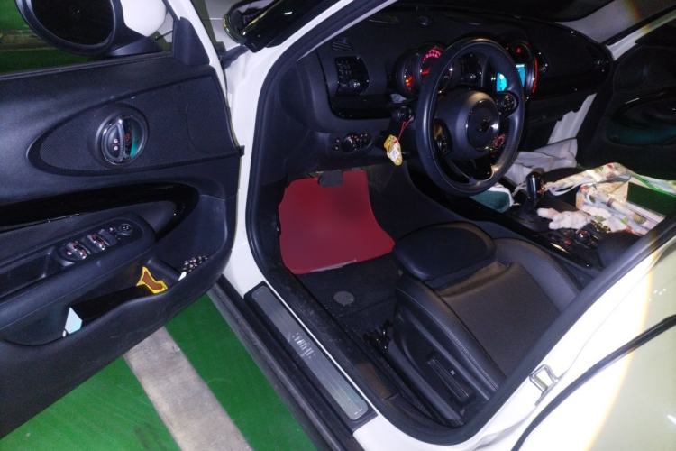 Used MINI Clubman 2019 1.5T ONE Driver Seat