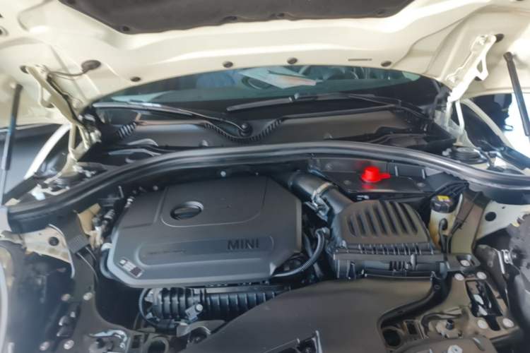 Used MINI Clubman 2019 1.5T COOPER Connoisseur Engine Bay