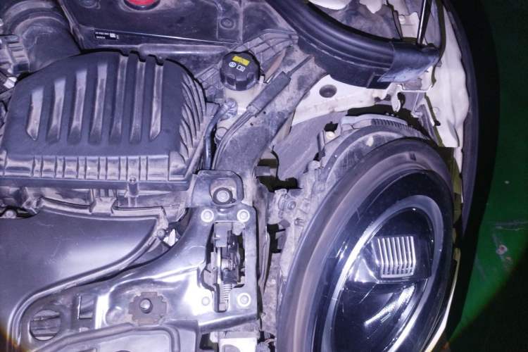 Used MINI Clubman 2019 1.5T ONE Engine Bay Left