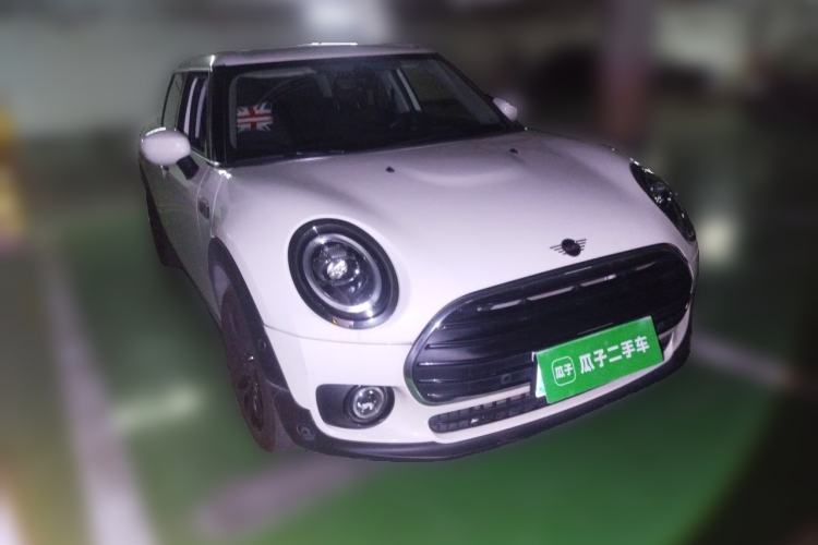 Used MINI Clubman 2019 1.5T ONE Front Right 45 Deg