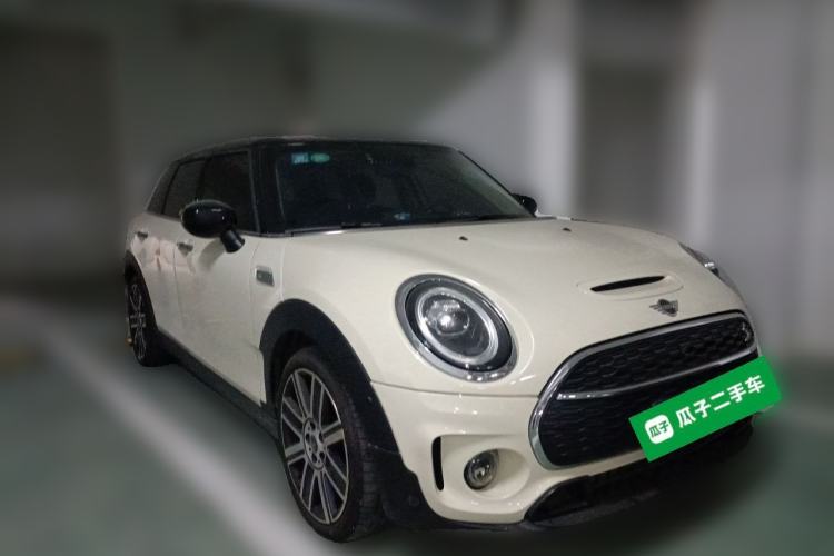 Used MINI Clubman 2019 2.0T COOPER S Front Right 45 Deg