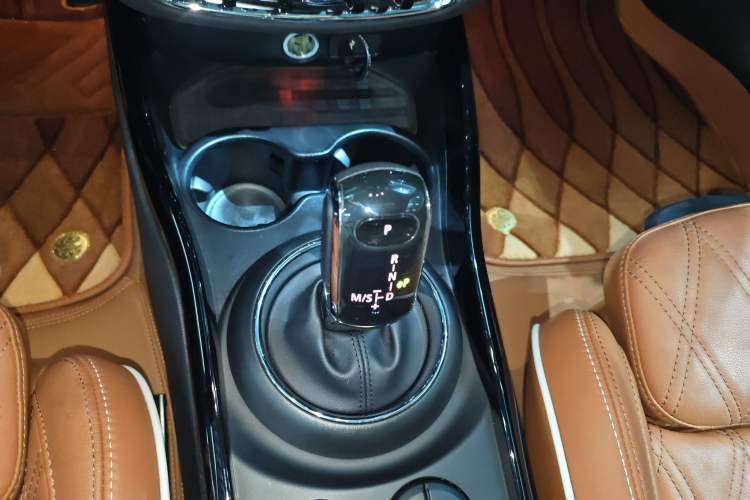 Used MINI Clubman 2019 1.5T COOPER Connoisseur Gear Lever