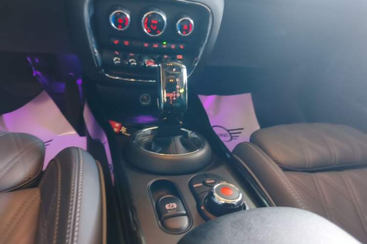 Used MINI Clubman 2019 1.5T COOPER Connoisseur Gear Lever