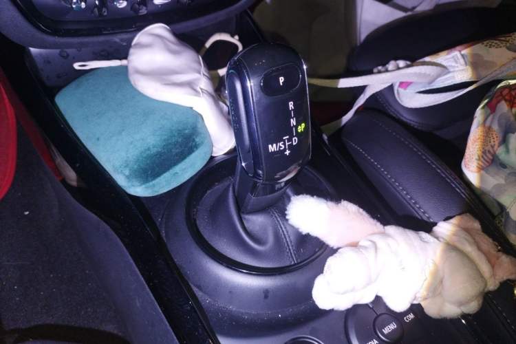Used MINI Clubman 2019 1.5T ONE Gear Lever