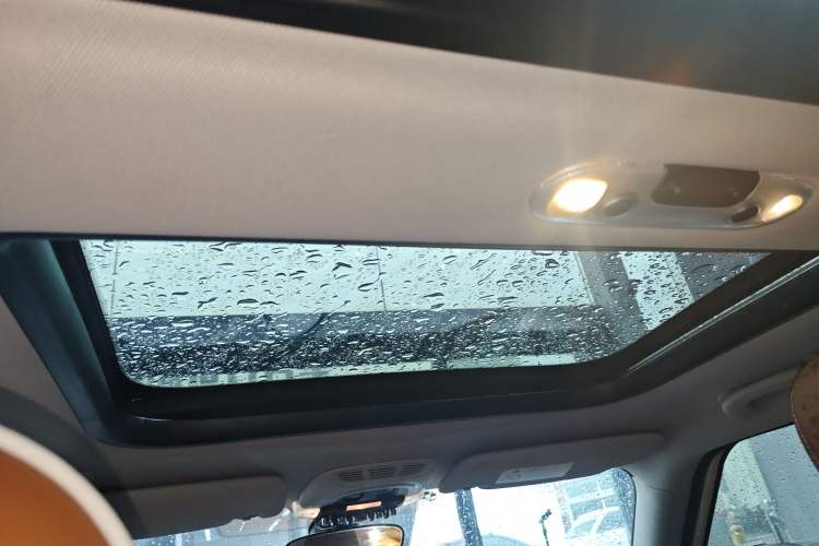 Used MINI Clubman 2019 1.5T COOPER Connoisseur Headliner