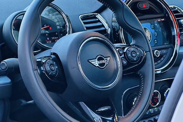 Used MINI Clubman 2019 1.5T COOPER Connoisseur Interior 1