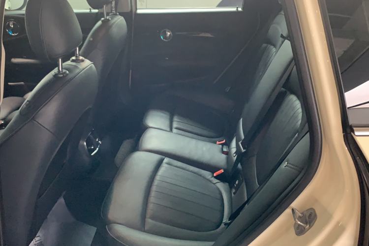 Used MINI Clubman 2019 2.0T COOPER S Interior 1