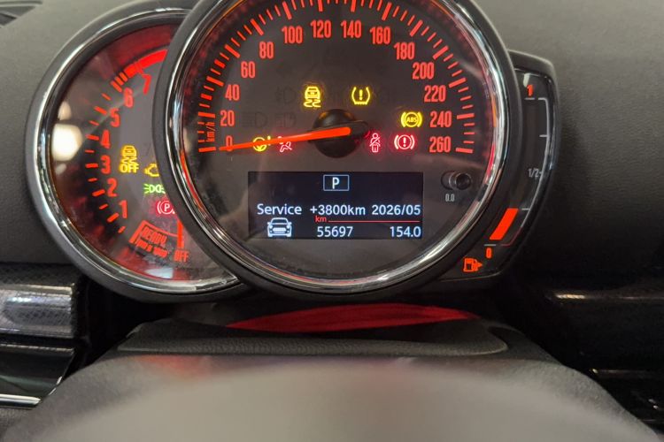 Used MINI Clubman 2019 1.5T COOPER Connoisseur Odometer Close Up