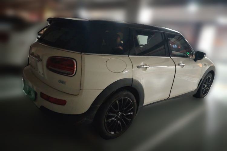 Used MINI Clubman 2019 1.5T ONE Rear Right 45 Deg