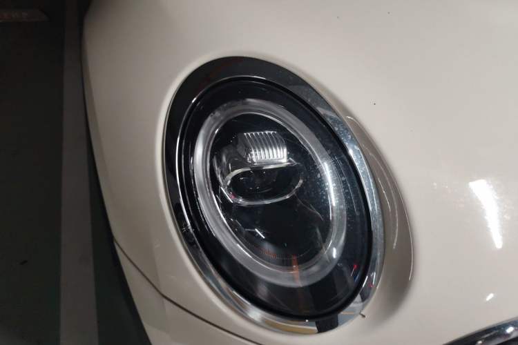 Used MINI Clubman 2019 1.5T ONE Right Front Headlight