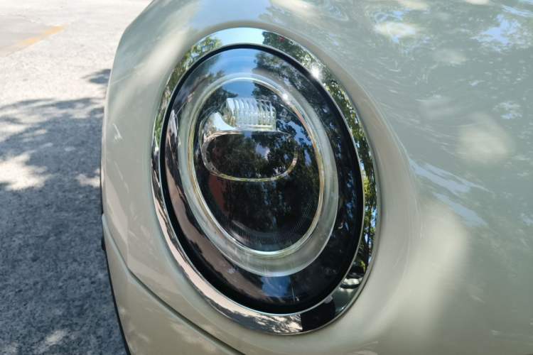 Used MINI Clubman 2019 1.5T COOPER Connoisseur Right Front Headlight