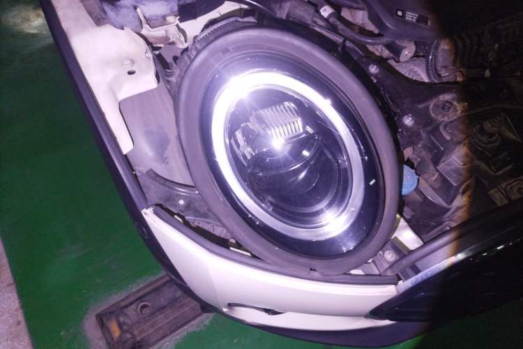 Used MINI Clubman 2019 1.5T ONE Right Front Headlight