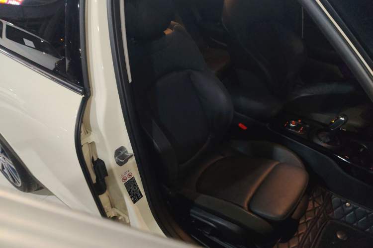 Used MINI Clubman 2019 2.0T COOPER S Right Front Seat