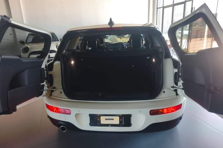 Used MINI Clubman 2019 1.5T COOPER Connoisseur Trunk