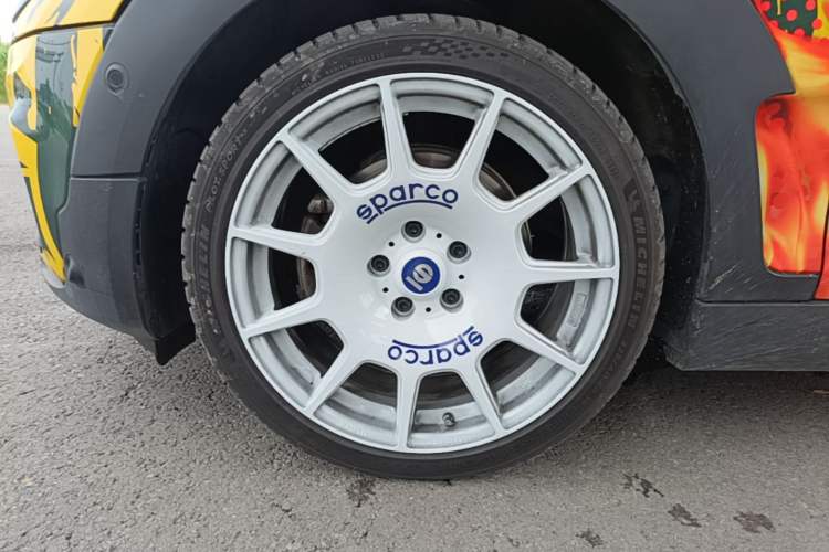 Used MINI Clubman 2019 2.0T COOPER S Exterior 4
