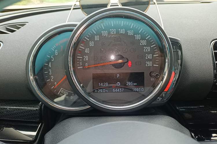 Used MINI Clubman 2019 2.0T COOPER S Instrument Cluster