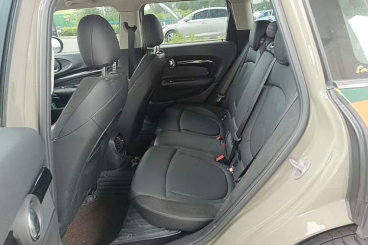 Used MINI Clubman 2019 2.0T COOPER S Left Rear Seat