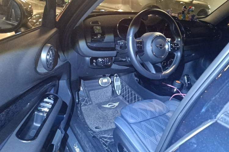Used MINI Clubman 2021 1.5T COOPER Connoisseur Driver Seat