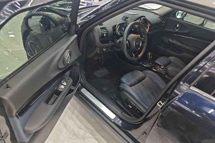 Used MINI Clubman 2021 1.5T COOPER Connoisseur Driver Seat