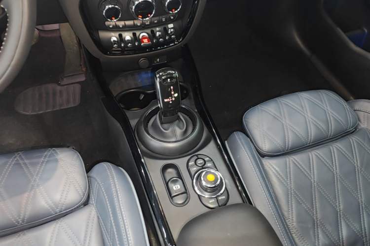 Used MINI Clubman 2021 1.5T COOPER Connoisseur Gear Lever