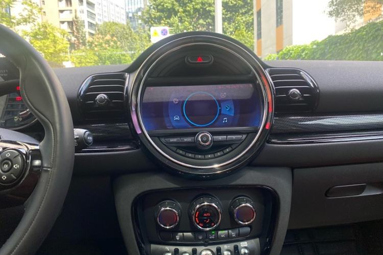 Used MINI Clubman 2021 1.5T COOPER Connoisseur Interior 3