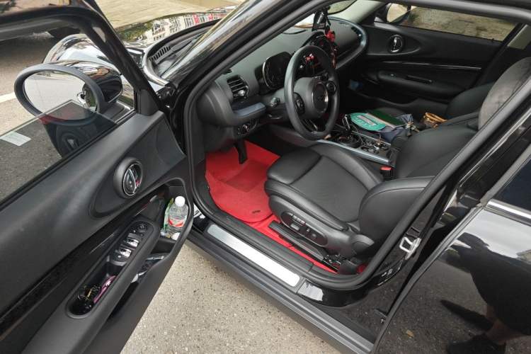 Used MINI Clubman 2021 1.5T COOPER Interior 3