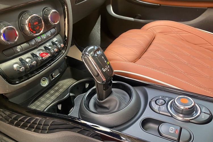 Used MINI Clubman 2021 1.5T COOPER Connoisseur Interior 5