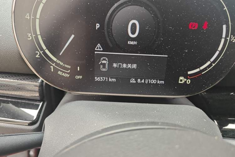 Used MINI Clubman 2021 2.0T COOPER S Odometer Close Up