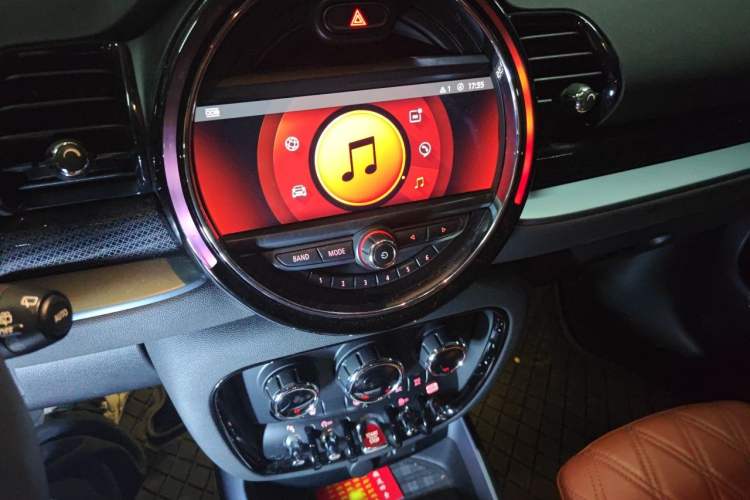 Used MINI Clubman 2021 1.5T COOPER Connoisseur Audio And AC Panel