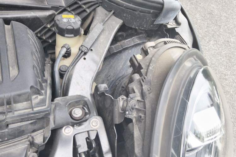 Used MINI Clubman 2021 2.0T COOPER S Engine Bay Left