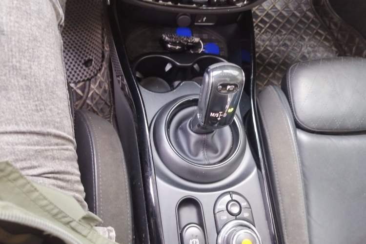 Used MINI Clubman 2021 1.5T COOPER Connoisseur Gear Lever